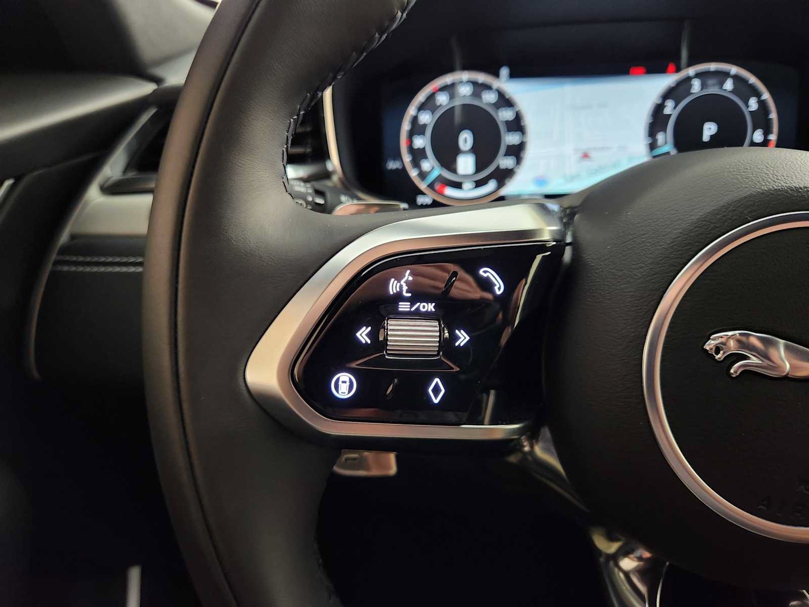 New 2026 Jaguar F-PACE R-Dynamic S AWD/4WD image 27
