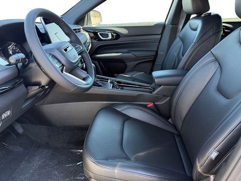 New 2026 Jeep Compass Limited image 9