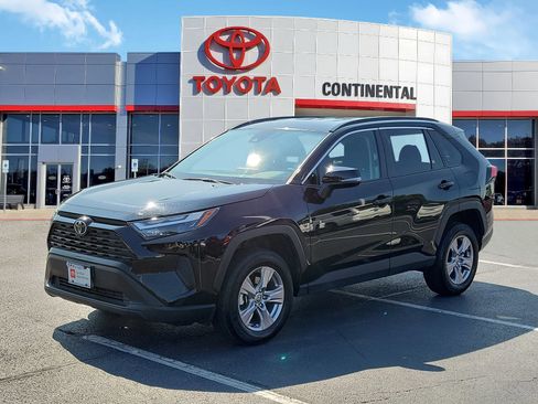 Certified 2025 Toyota RAV4 XLE FWD image 3