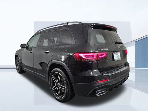 Used 2022 Mercedes-Benz GLB 250 4MATIC image 5