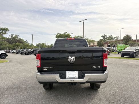 Used 2024 RAM 2500 Big Horn w/ Bed Utility Group AWD/4WD image 4