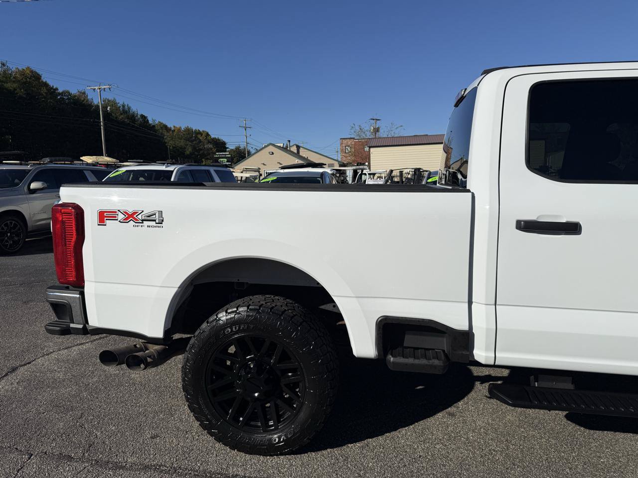 Used 2024 Ford F250 XLT w/ FX4 Off-Road Package AWD/4WD image 13
