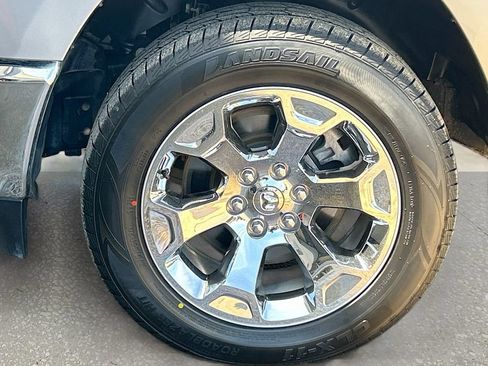 Used 2022 RAM 1500 Big Horn AWD/4WD image 40