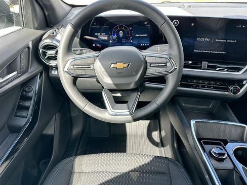 New 2026 Chevrolet Equinox LT w/ Safety and Technology Package image 12