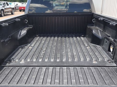 Used 2020 Toyota Tacoma TRD Sport w/ Technology Package RWD image 9