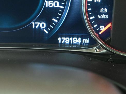 Used 2017 GMC Acadia Denali AWD/4WD image 21
