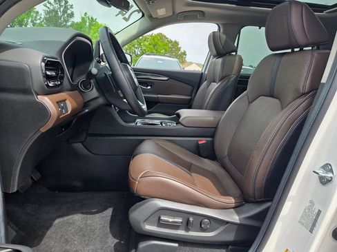 Used 2024 Honda Pilot Elite image 8