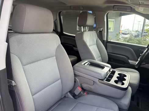 Used 2018 Chevrolet Silverado 1500 LT w/ All Star Edition image 11