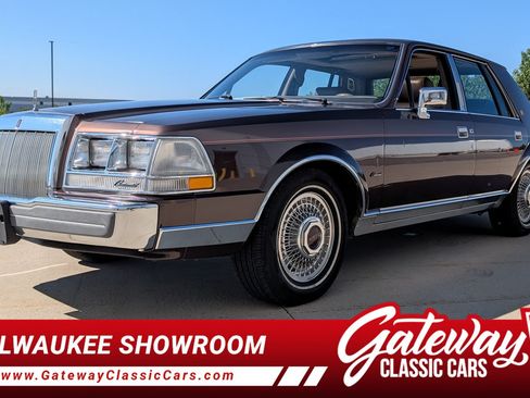 Used 1987 Lincoln Continental Signature RWD image 1
