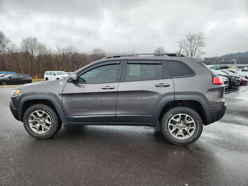 Used 2021 Jeep Cherokee Trailhawk w/ Sun, Sound & Nav Group image 19