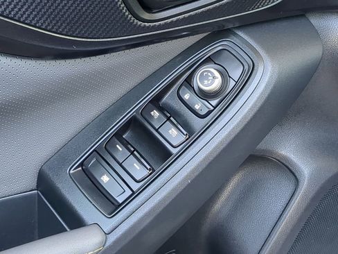 Used 2022 Subaru Crosstrek 2.5i Sport w/ Moonroof Package image 25