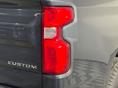 Used 2020 Chevrolet Silverado 1500 Custom w/ Custom Value Package image 34