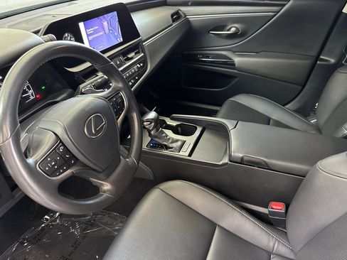 Used 2024 Lexus ES 350 w/ Accessory Package (Z1) FWD image 11