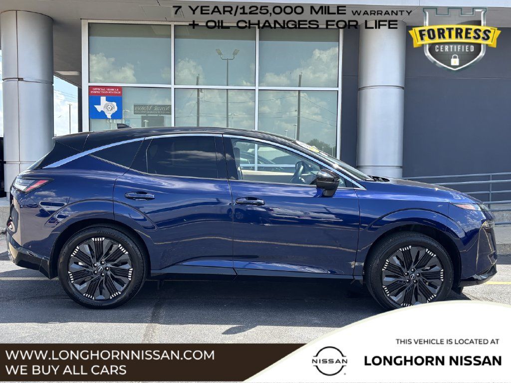 Used 2025 Nissan Murano Platinum w/ Cargo Package AWD/4WD image 2