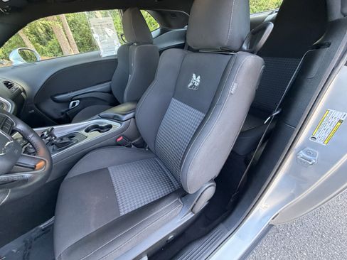 Used 2022 Dodge Challenger R/T Scat Pack RWD image 46