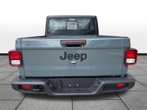 New 2026 Jeep Gladiator Sport AWD/4WD image 4