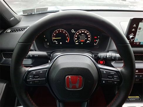 Used 2025 Honda Civic Type R image 19