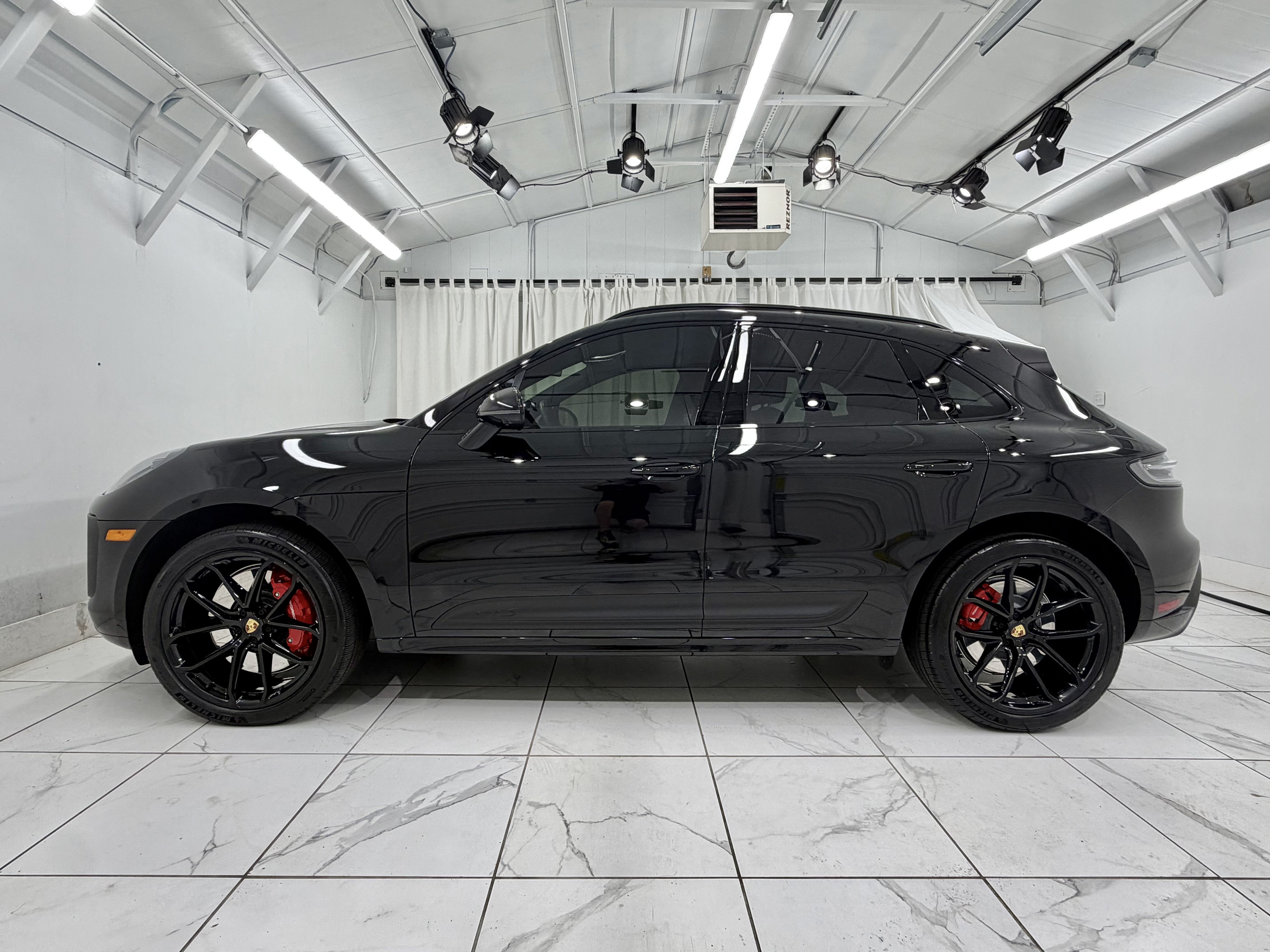 Used 2026 Porsche Macan GTS AWD/4WD image 2