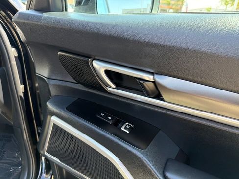 Used 2025 Kia Telluride S AWD/4WD image 25