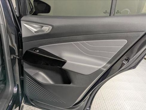 Used 2023 Volkswagen ID.4 Pro S image 19