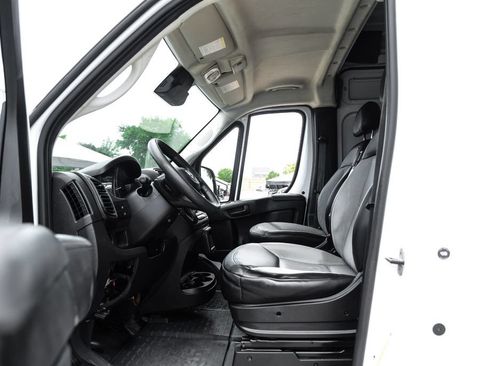 Used 2023 RAM ProMaster 2500 FWD image 3