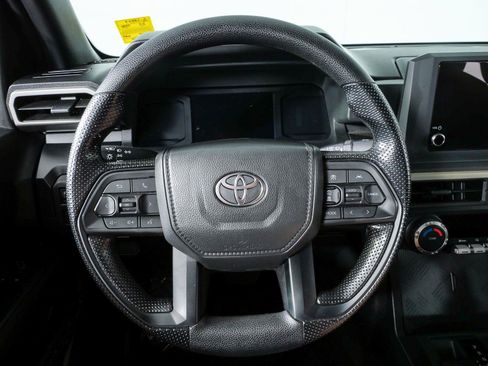 Used 2025 Toyota Tacoma SR AWD/4WD image 9