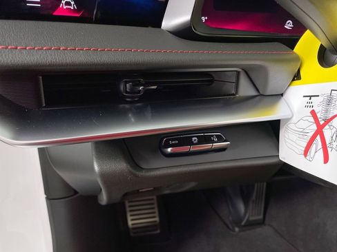 New 2026 Chevrolet Corvette Stingray Coupe w/ 1LT image 18