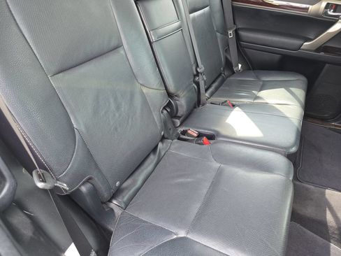 Used 2014 Lexus GX 460 w/ Premium Package AWD/4WD image 30