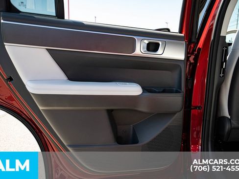 Used 2025 Hyundai Santa Fe SEL image 16