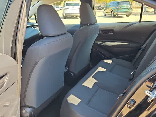 Used 2025 Toyota Corolla LE FWD image 16