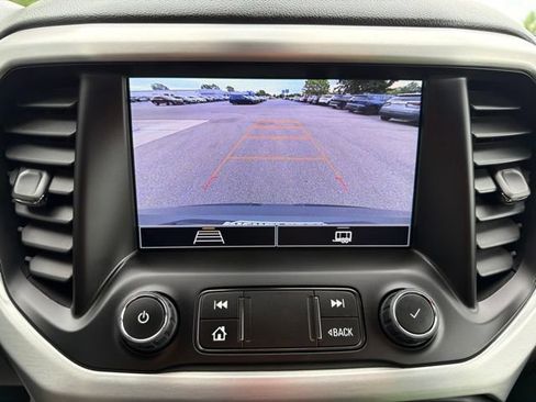 Used 2023 GMC Acadia SLE w/ Driver Convenience Package AWD/4WD image 31