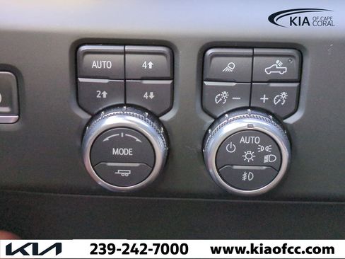 Used 2024 GMC Sierra 1500 Denali Ultimate image 25