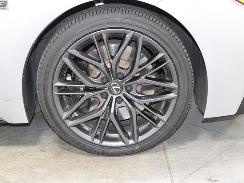 Used 2024 Lexus IS 500 RWD image 13