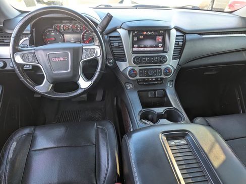Used 2015 GMC Yukon SLT AWD/4WD image 30