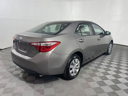 Used 2016 Toyota Corolla LE FWD image 7