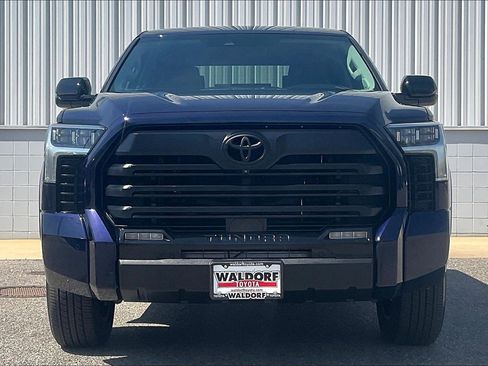 Used 2024 Toyota Tundra Limited AWD/4WD image 3