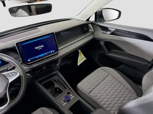 New 2025 Volkswagen Tiguan S image 23