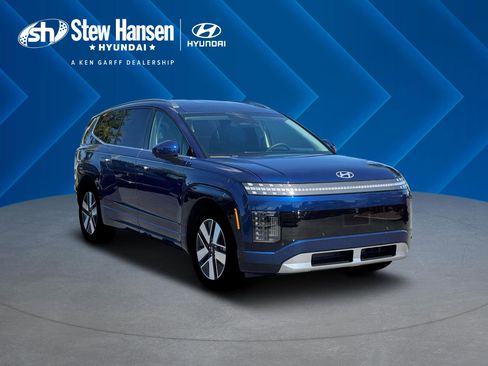 New 2026 Hyundai Ioniq 9 SEL w/ Tow & Go Package AWD/4WD image 12