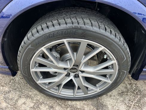 Certified 2025 Audi Q3 2.0T Premium Plus w/ Premium Plus Package image 11