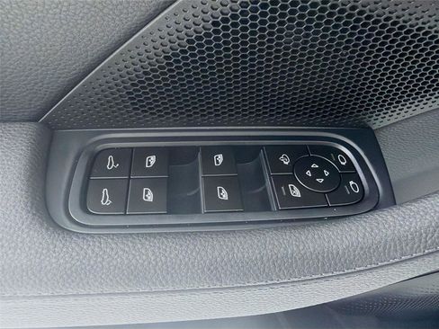 New 2026 Porsche Panamera 4 image 7