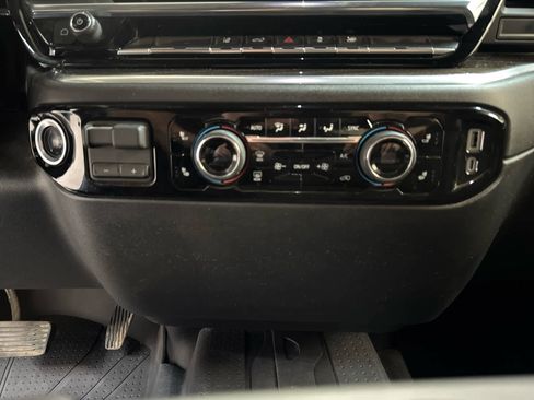 Certified 2025 Chevrolet Silverado 2500 LT w/ Convenience Package image 20