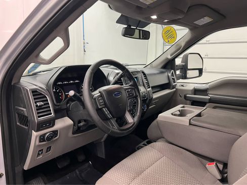 Used 2016 Ford F150 XLT w/ Equipment Group 301A Mid image 17