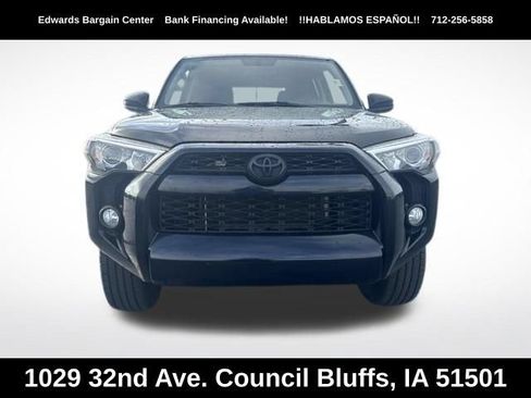 Used 2019 Toyota 4Runner SR5 AWD/4WD image 2