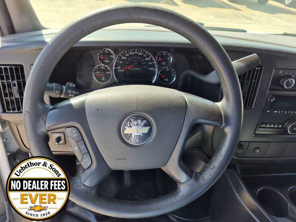 Used 2015 Chevrolet Express 3500 Extended RWD image 11