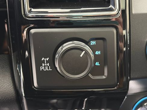 Used 2021 Ford F250 Lariat w/ Lariat Ultimate Package AWD/4WD image 23