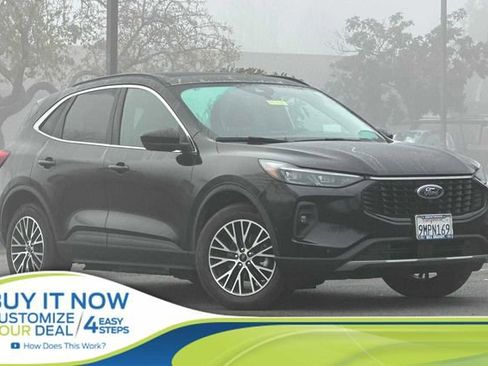 Used 2023 Ford Escape SE w/ PHEV Premium Package image 1