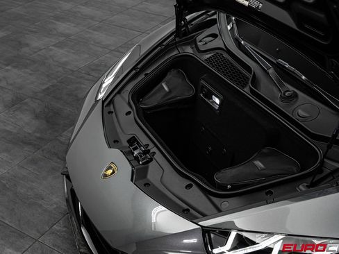 Used 2020 Lamborghini Huracan EVO AWD/4WD image 10