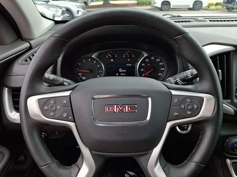 Used 2024 GMC Terrain SLT AWD/4WD image 21