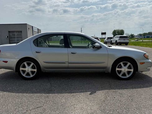 Used 2003 INFINITI I35 w/ Sunroof & Sunshade Pkg FWD image 3