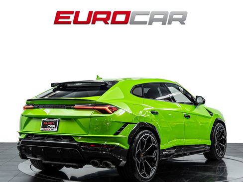 Used 2023 Lamborghini Urus Performante AWD/4WD image 5